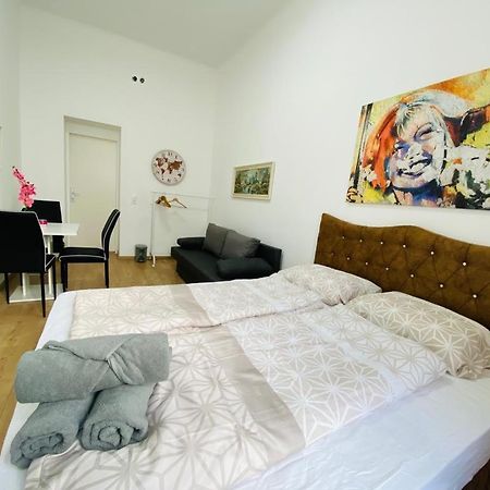 Premium Triple Room Dw Vienna Esterno foto